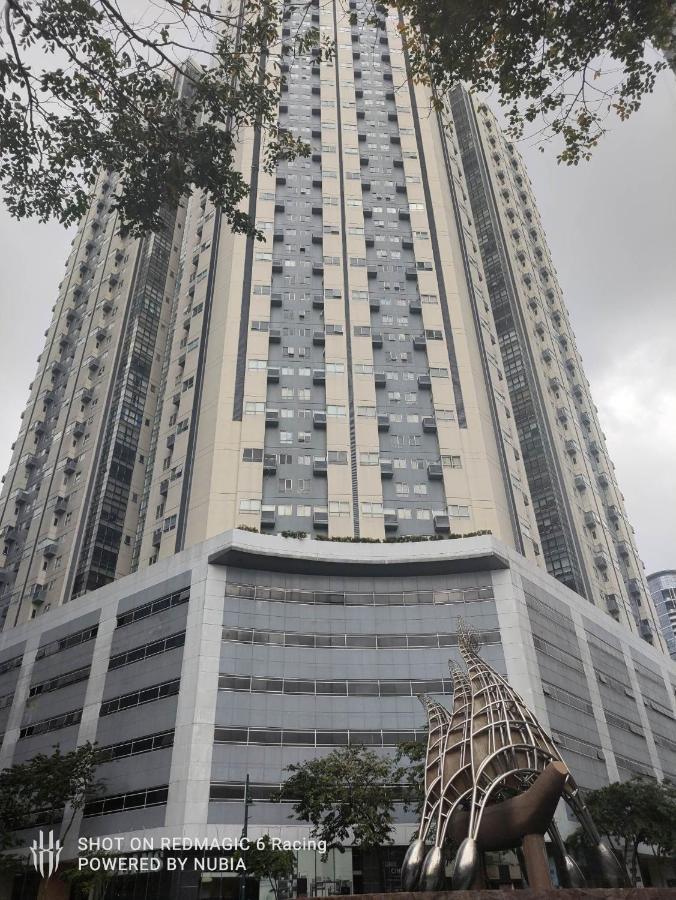Fort Victoria Condominium Tower C Тагіг Екстер'єр фото